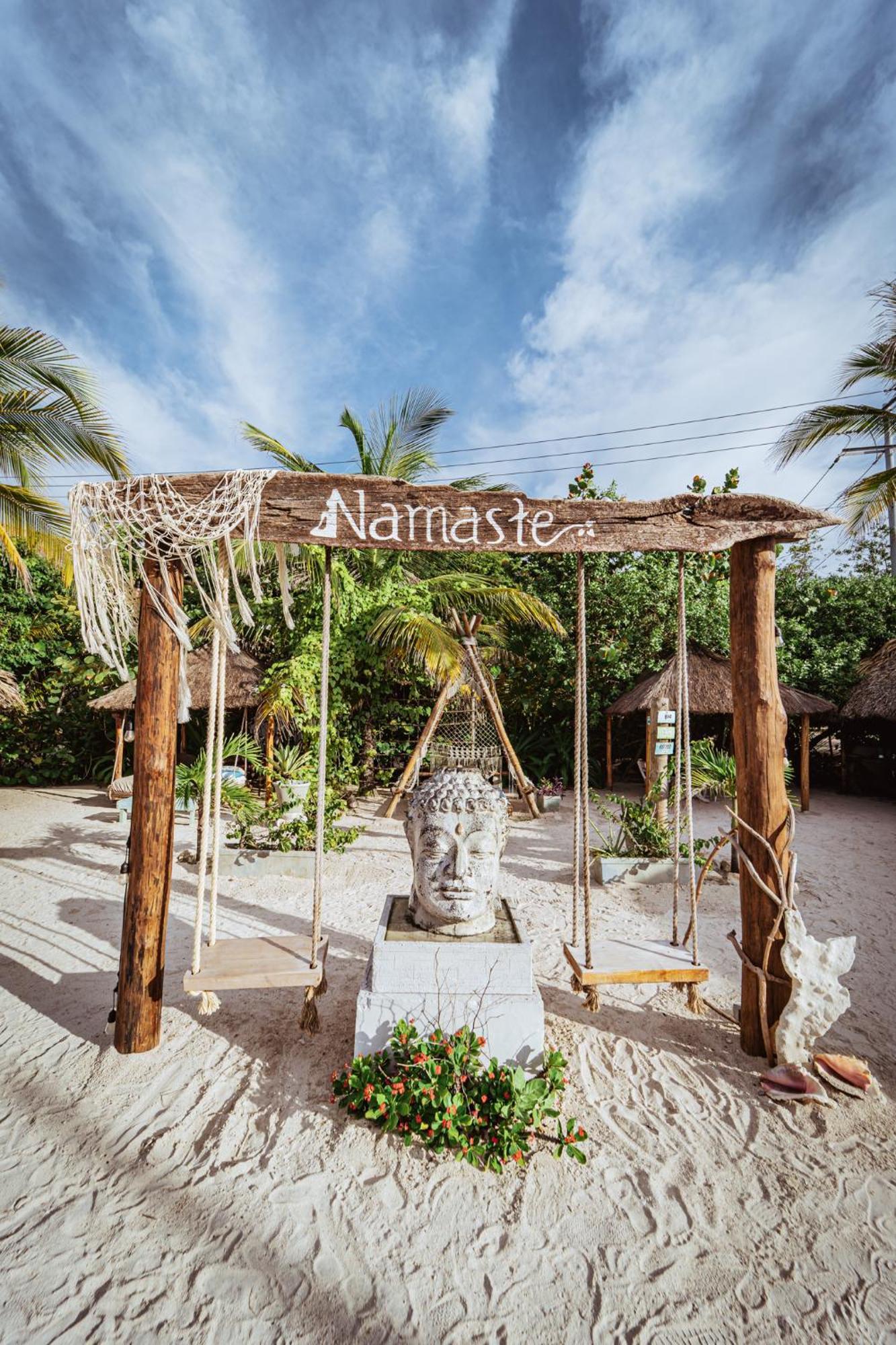 Namaste Beach Club & Hotel Playa de Punta Arena ภายนอก รูปภาพ