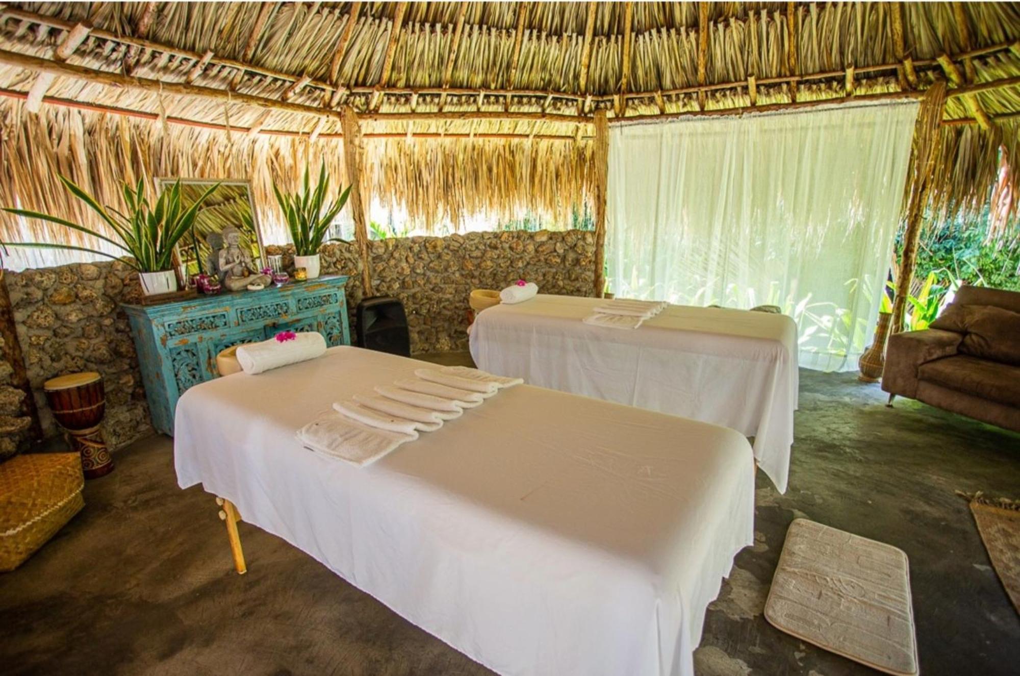 Namaste Beach Club & Hotel Playa de Punta Arena ภายนอก รูปภาพ